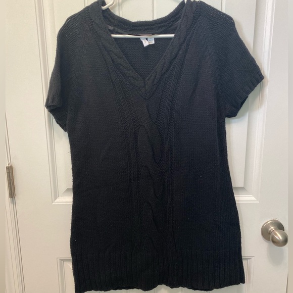 Relativity black cable knit longer length sweater. Size XL. Vneck. - Picture 1 of 7